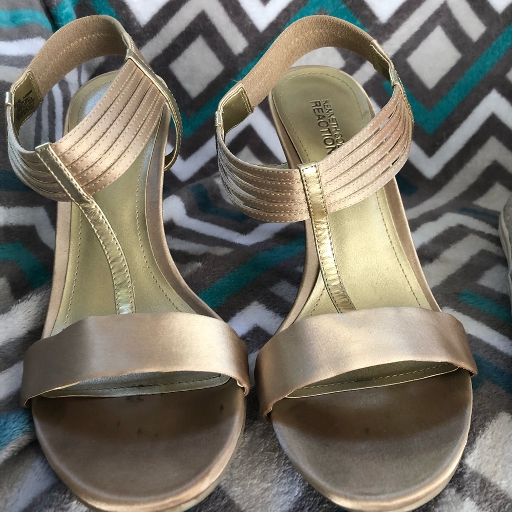 Kenneth Cole reaction satin heels